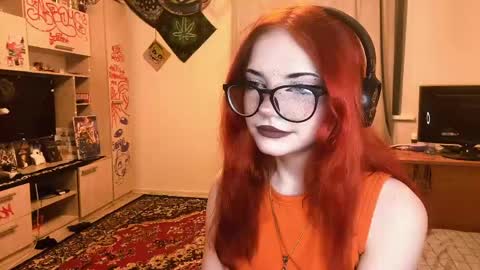 Snapshot of redheadcatxd chatting on 05.14.26 Eva online show from 05.14.26