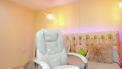 Snapshot of redhot_chilipeppers chatting on 12.28.24 Lupe online show from 12.28.24