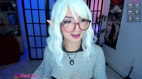 Snapshot of redlu_1 chatting on 10.21.25 Lu Independiet model online show from 10.21.25