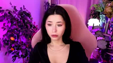 Snapshot of redmidnight_ chatting on 05.26.26 Kiara online show from 05.26.26