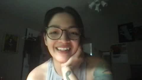 Snapshot of redqueen9 chatting on 06.14.26 redqueen9 online show from 06.14.26