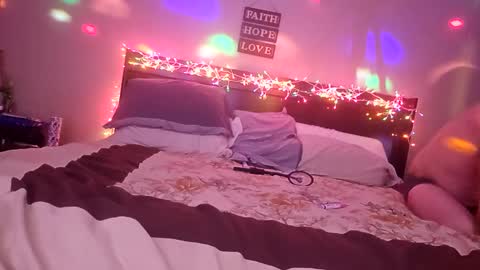 Redrocket firefox online show from 12.21.24