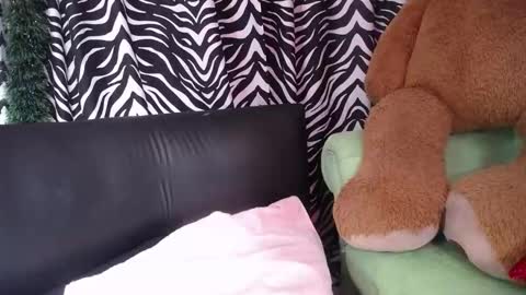 MIA online show from 01.11.26