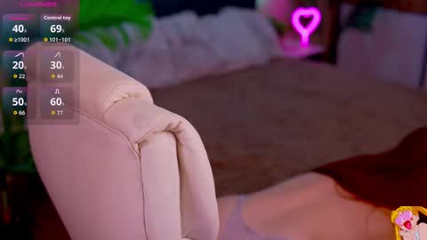 Snapshot of redshinee chatting on 10.02.25 Mati online show from 10.02.25