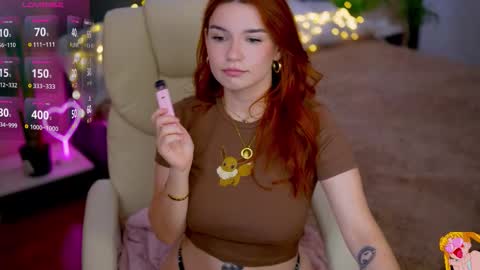 Snapshot of redshinee chatting on 10.20.25 Mati online show from 10.20.25