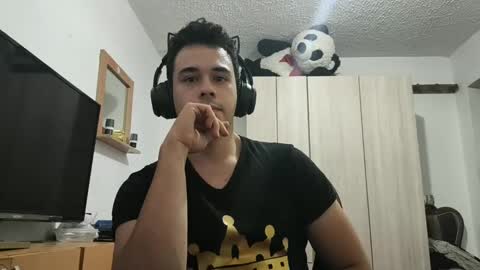 Snapshot of redsoul951869 chatting on 10.05.25 RedsoulReaver online show from 10.05.25