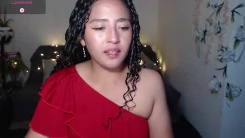 Snapshot of redvelvet_25 chatting on 12.23.25 Velvet online show from 12.23.25