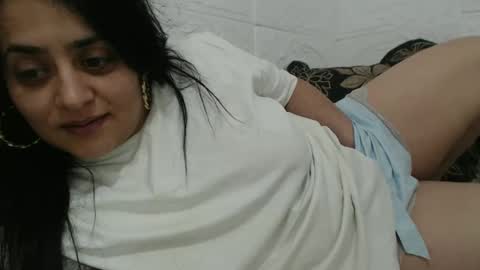 Snapshot of reeapassion chatting on 01.15.25 Reea online show from 01.15.25