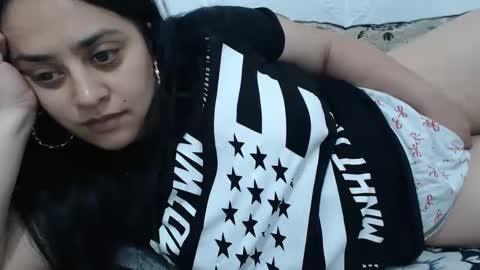 Snapshot of reeapassion chatting on 03.07.25 Reea online show from 03.07.25