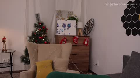 JessyinCherri yang online show from 12.22.24