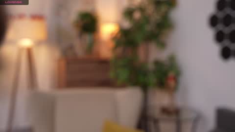 JessyinCherri yang online show from 01.20.25