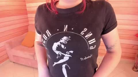 Snapshot of regina_blum chatting on 01.16.25 Regina online show from 01.16.25