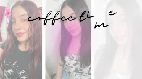 Snapshot of regina_blum chatting on 11.23.25 Regina online show from 11.23.25