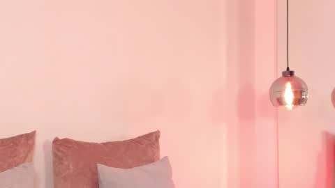 Snapshot of regina_noctixx chatting on 09.10.25 Regina online show from 09.10.25