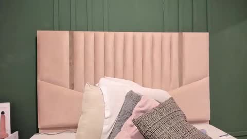 reginavegaa online show from 02.10.25