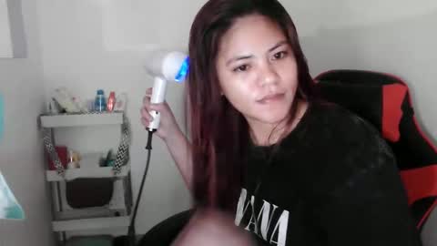 reign2525 online show from 10.08.25