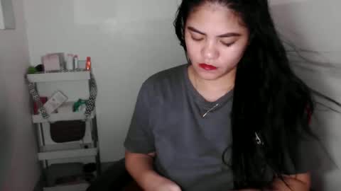 reign2525 online show from 10.20.25