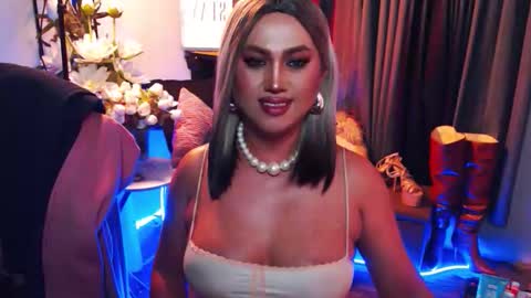 Snapshot of reigning_ivy chatting on 03.22.26 Red Ivy online show from 03.22.26