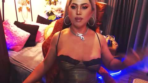 Snapshot of reigning_ivy chatting on 04.19.26 Red Ivy online show from 04.19.26