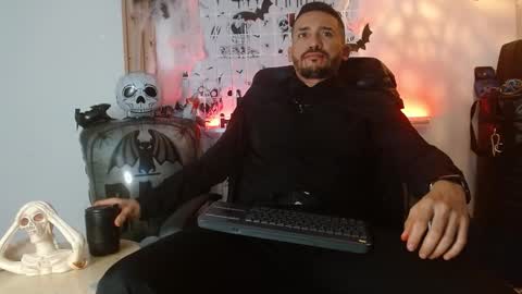 Snapshot of reiko_85_ chatting on 10.24.25 REIKO online show from 10.24.25