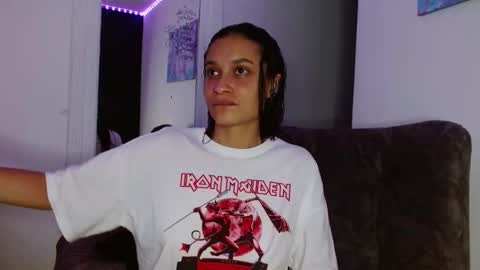 reina_reina online show from 03.04.26