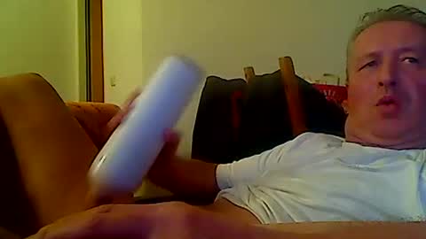 Snapshot of reini7211 chatting on 12.05.24 reini7211 online show from 12.05.24