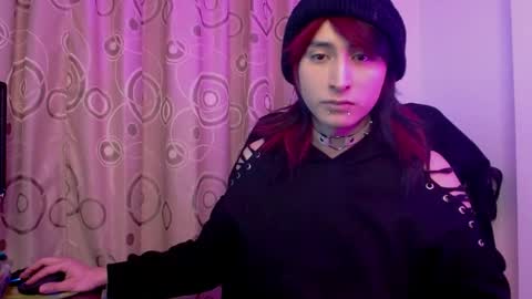 Snapshot of reiv_femboy chatting on 10.07.25 reiv_femboy online show from 10.07.25