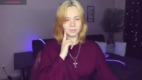 RemiPeach online show from 04.23.26