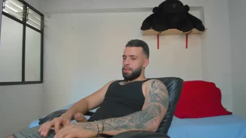 Snapshot of remy_sten chatting on 01.08.25 Rmy Steen online show from 01.08.25