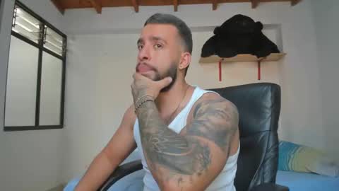 Snapshot of remy_sten chatting on 01.22.25 Rmy Steen online show from 01.22.25