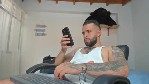 Snapshot of remy_sten chatting on 02.14.25 Rmy Steen online show from 02.14.25