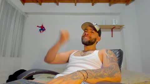 Snapshot of remy_sten chatting on 11.30.25 Rmy Steen online show from 11.30.25