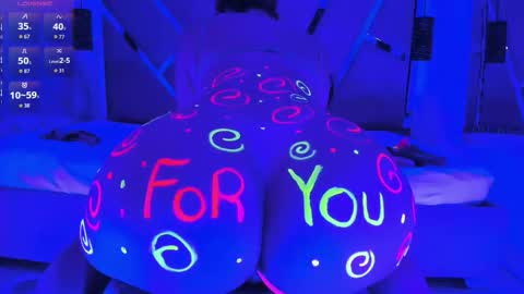 Renata online show from 11.05.25