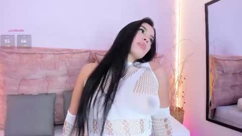 Snapshot of renatajhonson chatting on 06.10.26 Renata online show from 06.10.26