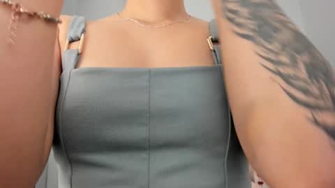 Renee Shelby online show from 02.12.25