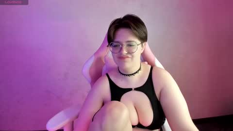 renee_turner online show from 01.15.25