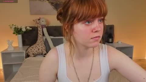 reneefoxy_ online show from 06.09.26