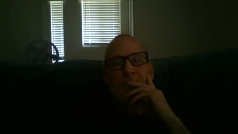 Snapshot of renewaz chatting on 02.22.26 Renewaz online show from 02.22.26