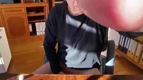 Snapshot of reteid chatting on 01.19.26 reteid online show from 01.19.26