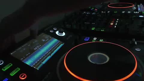 Snapshot of reticuli chatting on 09.18.25 GearPorn online show from 09.18.25