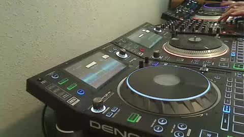 Snapshot of reticuli chatting on 10.13.25 GearPorn online show from 10.13.25