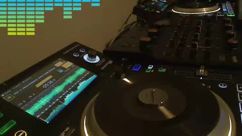 Snapshot of reticuli chatting on 01.10.26 GearPorn online show from 01.10.26