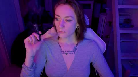 Snapshot of retromarie chatting on 02.18.26 Rie online show from 02.18.26