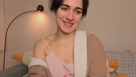 Ewiwi online show from 12.22.25