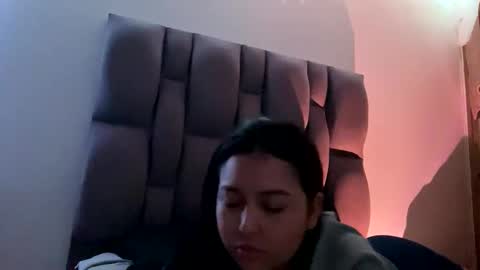 Rexa y blade  online show from 09.15.25