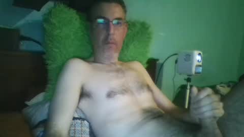 reyes_albert2006 online show from 02.10.25