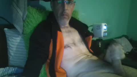 reyes_albert2006 online show from 11.05.25