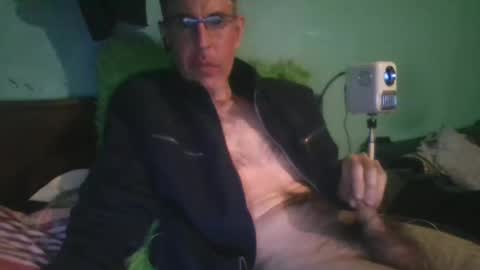 Snapshot of reyes_albert2006 chatting on 02.22.26 reyes_albert2006 online show from 02.22.26