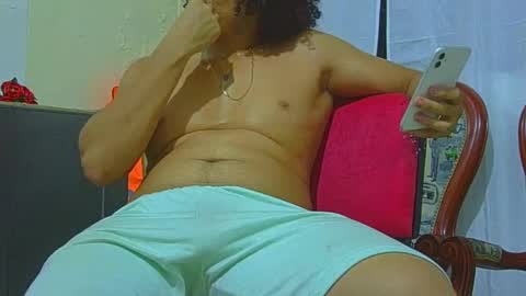 REYHOT online show from 09.13.25