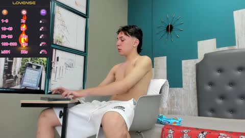 Snapshot of rhaegal_hot chatting on 12.11.24 Rhaegal online show from 12.11.24